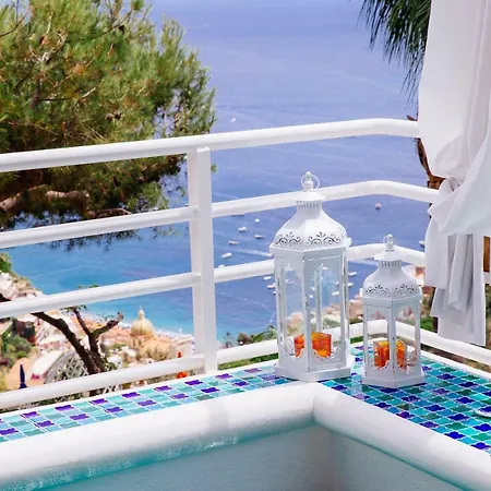 Holiday home Eden House *